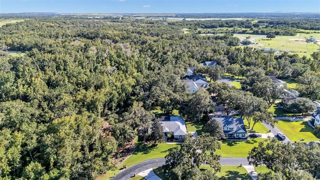 En Venta: $674,900 (3 camas, 3 baños, 2695 Pies cuadrados)