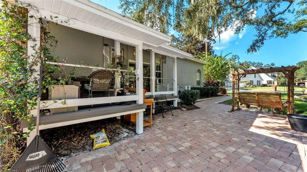 En Venta: $674,900 (3 camas, 3 baños, 2695 Pies cuadrados)