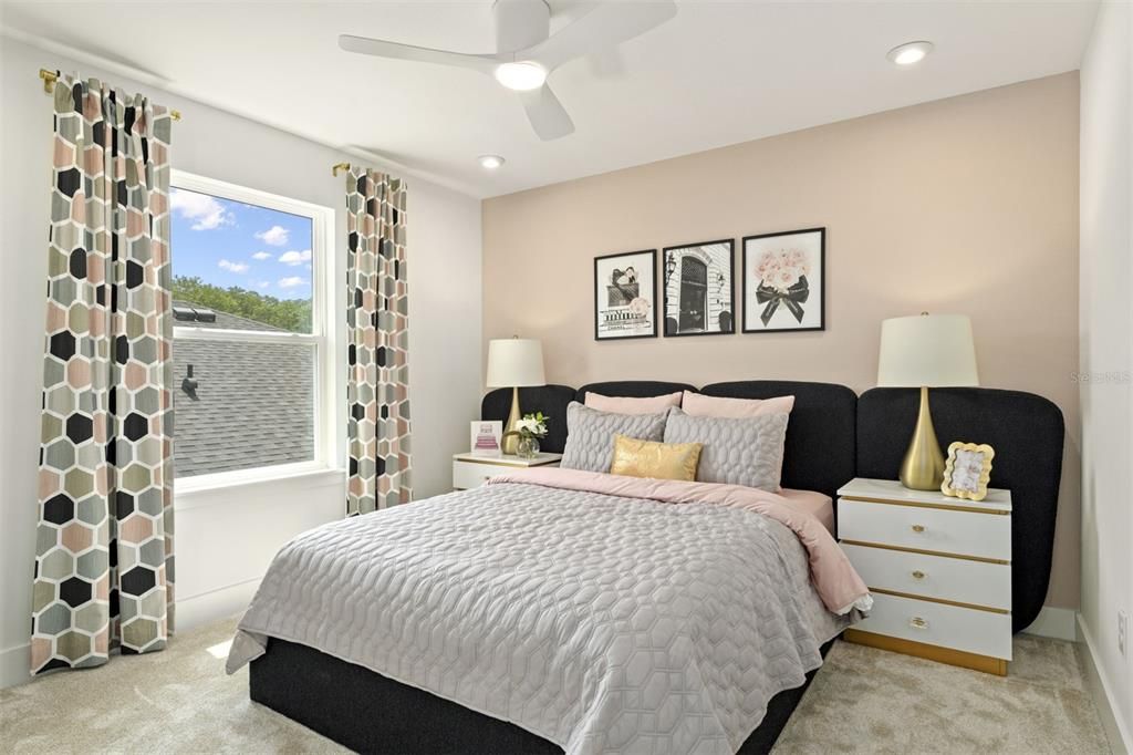 Active With Contract: $665,990 (5 beds, 3 baths, 2582 Square Feet)