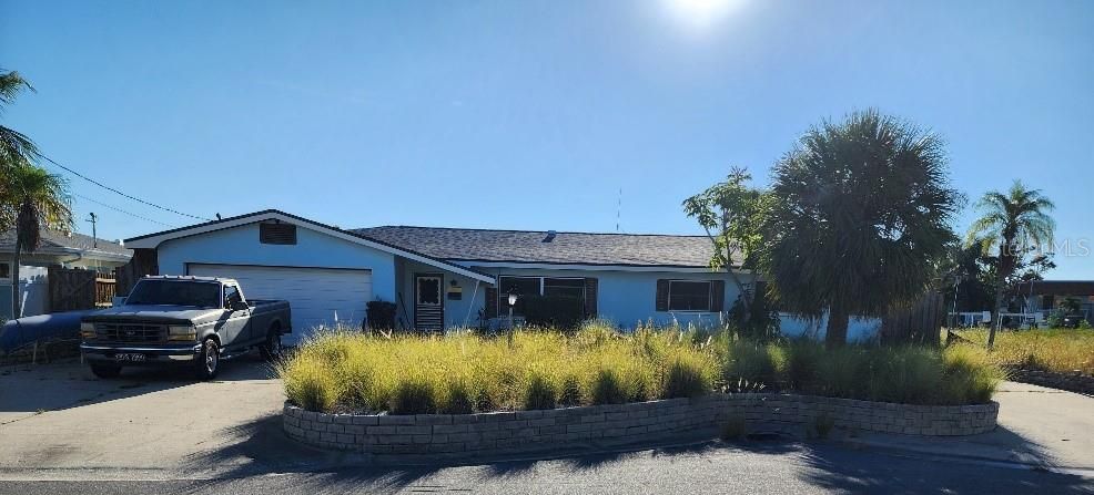 Active With Contract: $950,000 (0.38 acres)