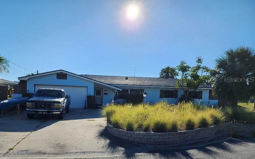 Active With Contract: $950,000 (0.38 acres)