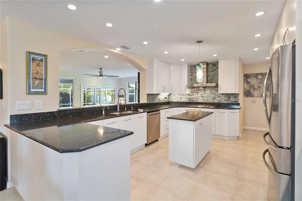 For Sale: $1,250,000 (3 beds, 2 baths, 2556 Square Feet)