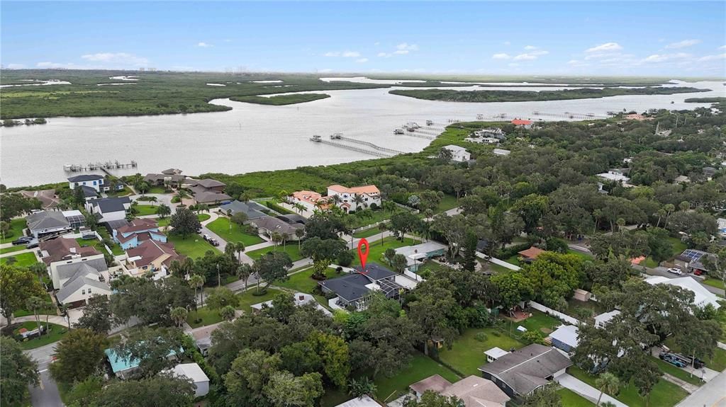 For Sale: $1,250,000 (3 beds, 2 baths, 2556 Square Feet)