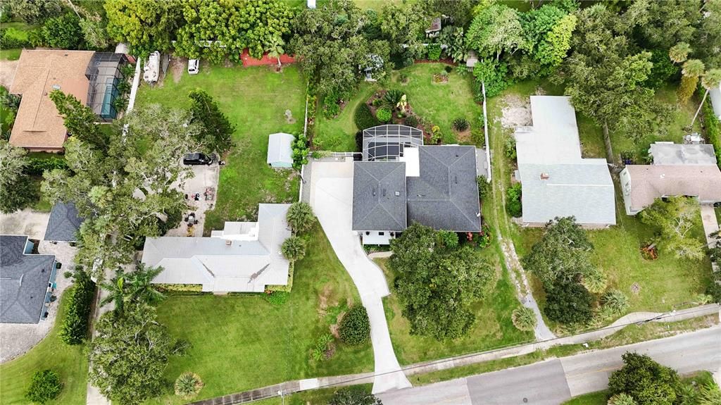 For Sale: $1,250,000 (3 beds, 2 baths, 2556 Square Feet)