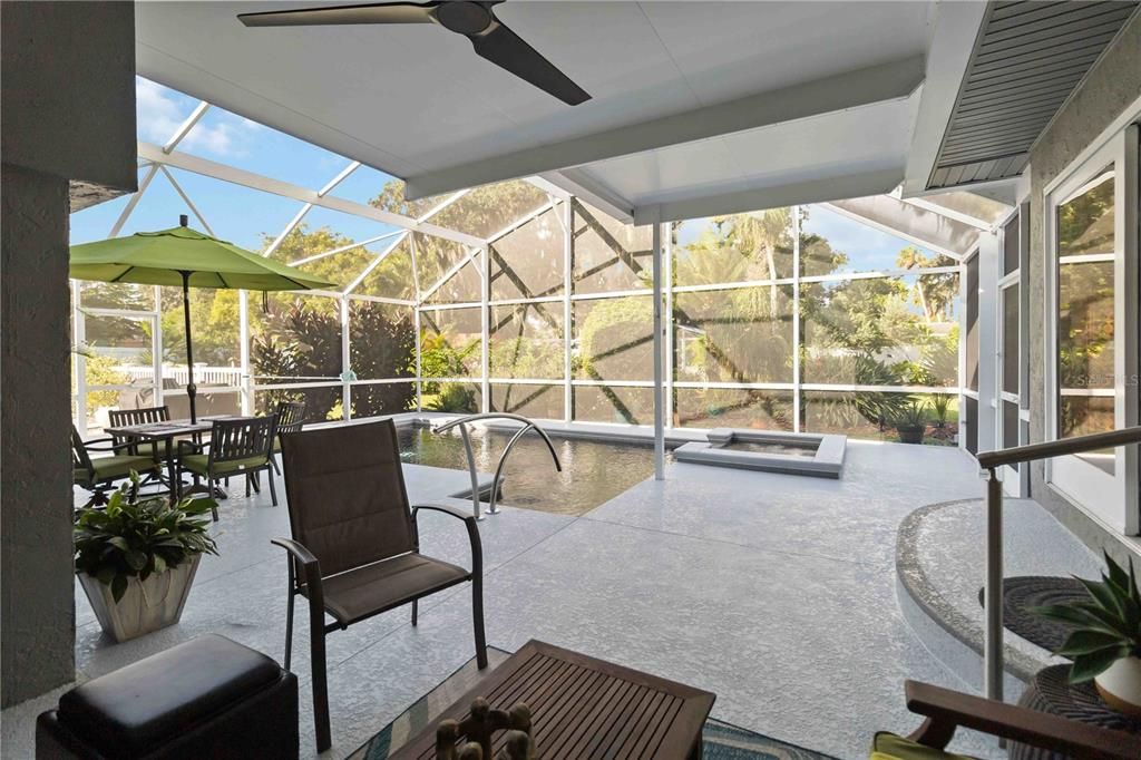 For Sale: $1,250,000 (3 beds, 2 baths, 2556 Square Feet)