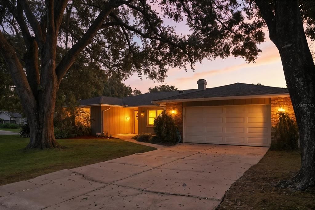 For Sale: $539,000 (4 beds, 2 baths, 1925 Square Feet)