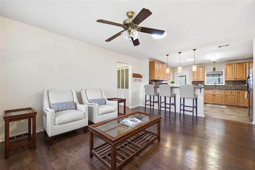 For Sale: $539,000 (4 beds, 2 baths, 1925 Square Feet)