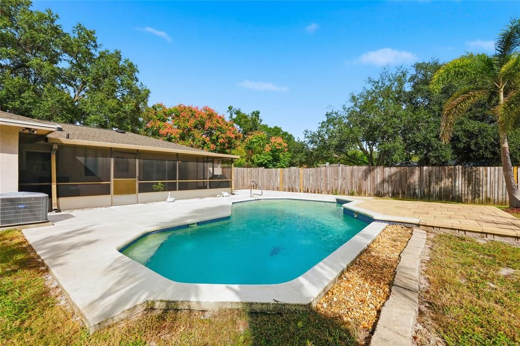 For Sale: $539,000 (4 beds, 2 baths, 1925 Square Feet)