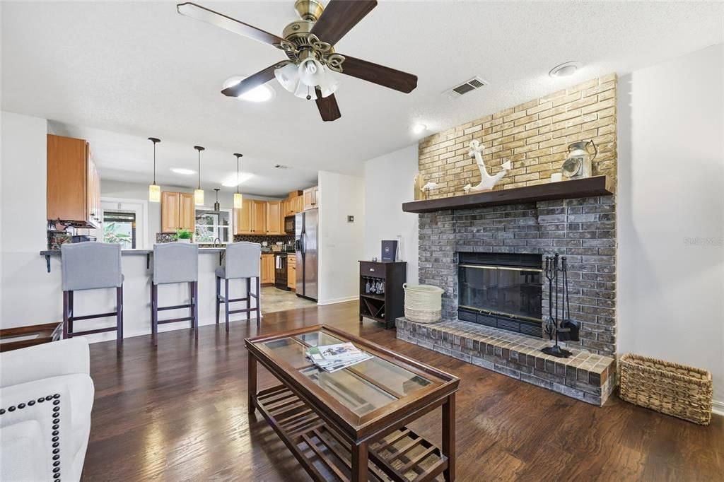 For Sale: $539,000 (4 beds, 2 baths, 1925 Square Feet)