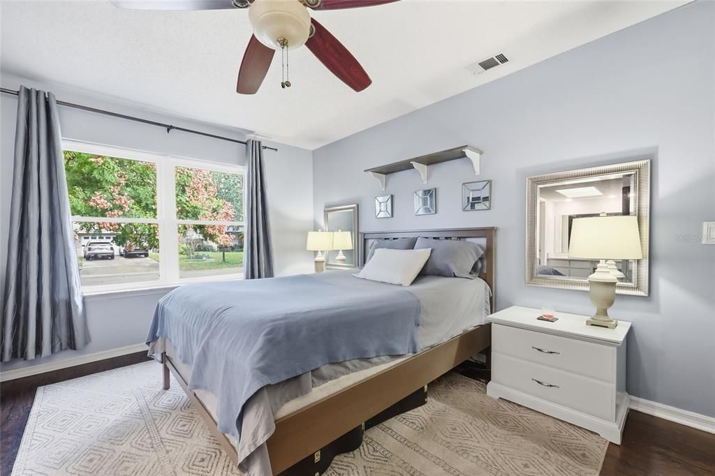 For Sale: $539,000 (4 beds, 2 baths, 1925 Square Feet)