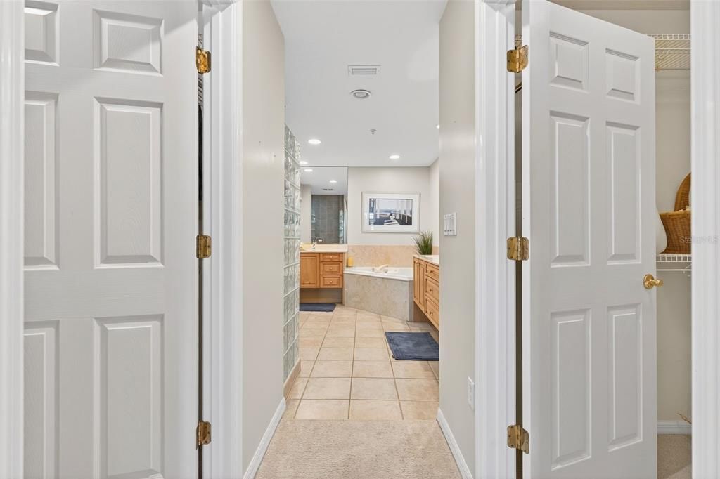 待售: $875,000 (3 贝兹, 3 浴室, 2100 平方英尺)