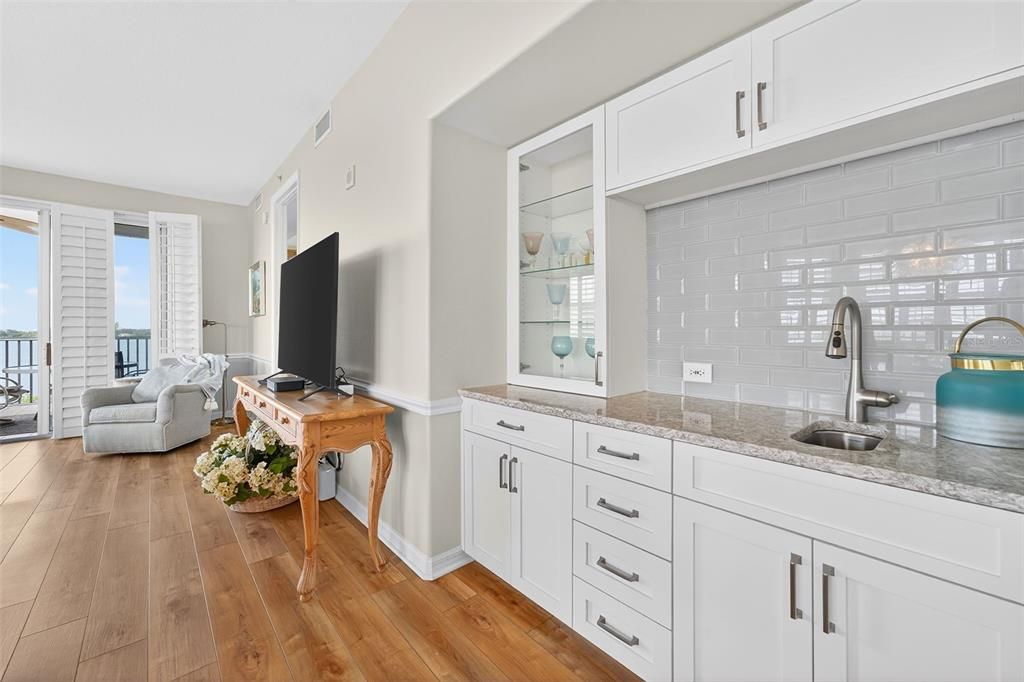 待售: $875,000 (3 贝兹, 3 浴室, 2100 平方英尺)