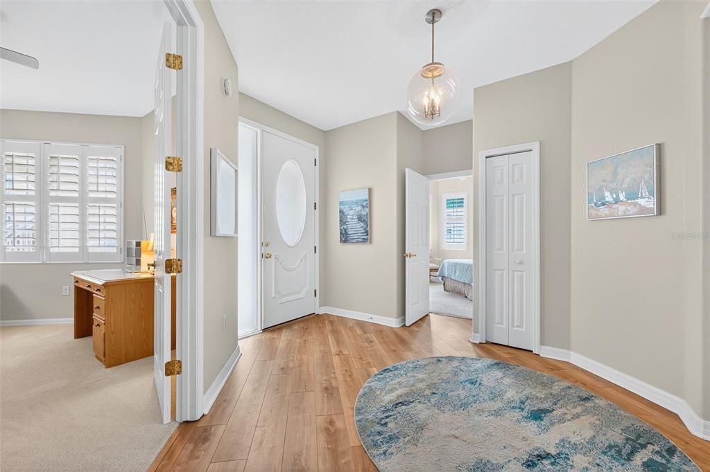 待售: $875,000 (3 贝兹, 3 浴室, 2100 平方英尺)