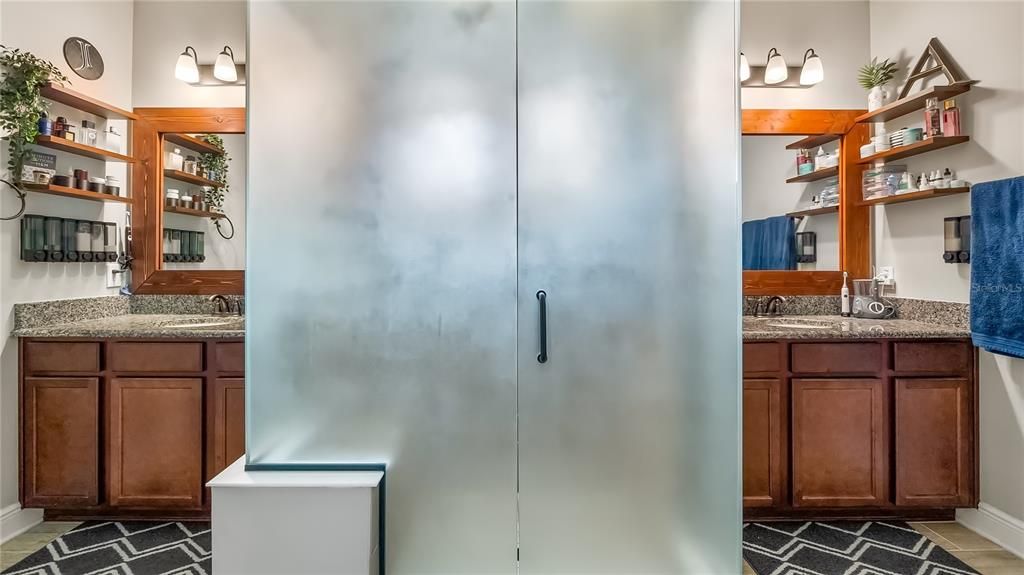 合同活跃: $519,900 (3 贝兹, 2 浴室, 2099 平方英尺)