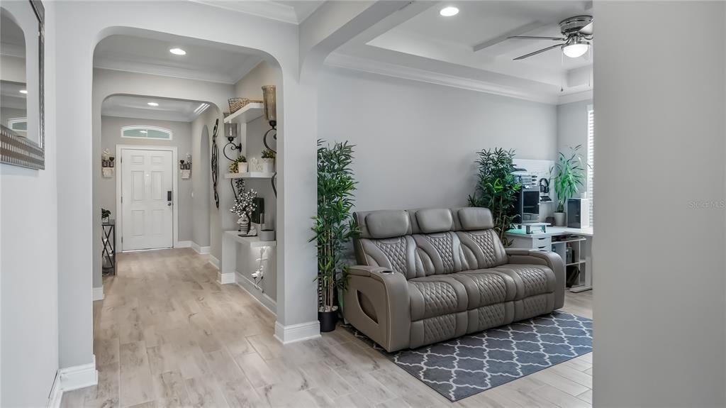 合同活跃: $519,900 (3 贝兹, 2 浴室, 2099 平方英尺)