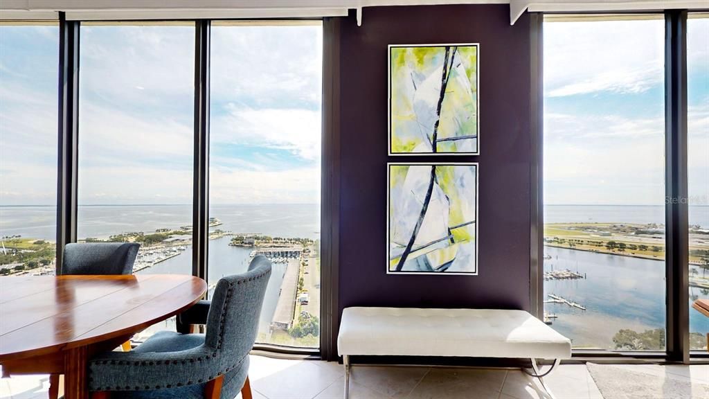 Active With Contract: $1,100,000 (2 beds, 2 baths, 1930 Square Feet)