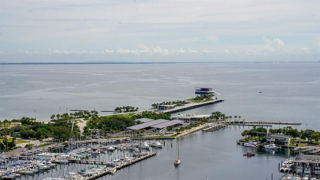 Active With Contract: $1,100,000 (2 beds, 2 baths, 1930 Square Feet)