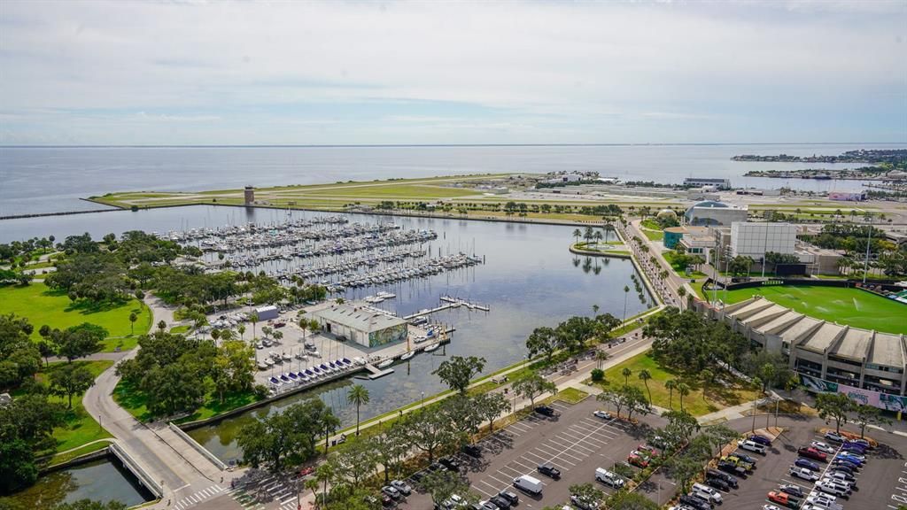 Active With Contract: $1,100,000 (2 beds, 2 baths, 1930 Square Feet)