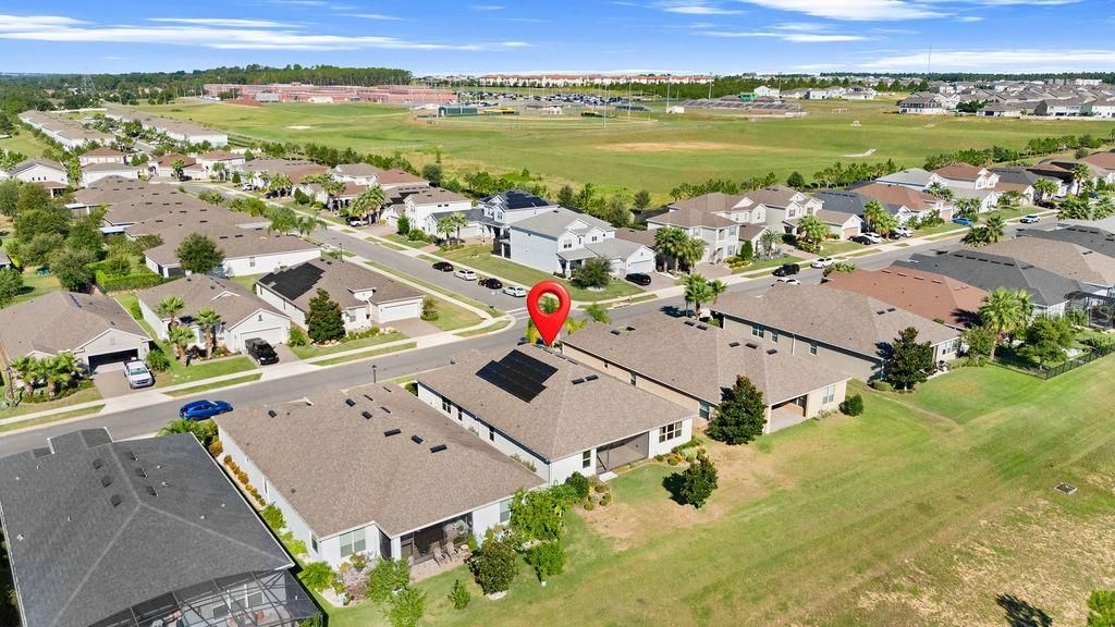 合同活跃: $615,000 (4 贝兹, 3 浴室, 2816 平方英尺)