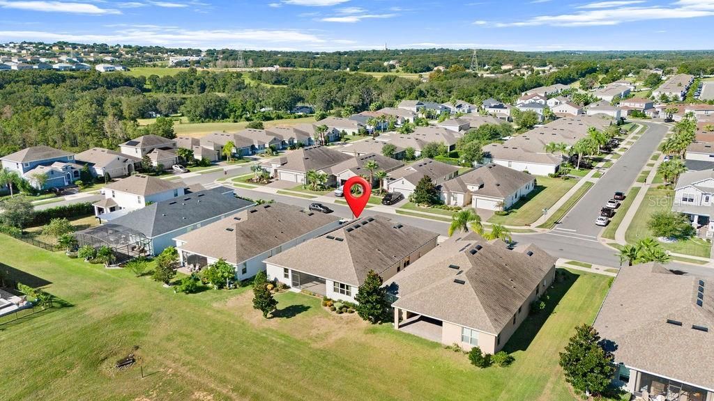 合同活跃: $615,000 (4 贝兹, 3 浴室, 2816 平方英尺)