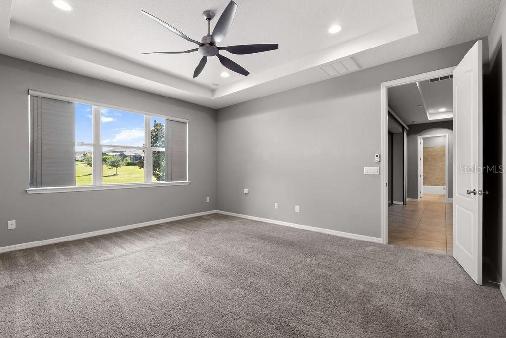 合同活跃: $615,000 (4 贝兹, 3 浴室, 2816 平方英尺)