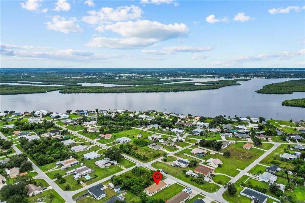 待售: $309,900 (4 贝兹, 0 浴室, 1820 平方英尺)