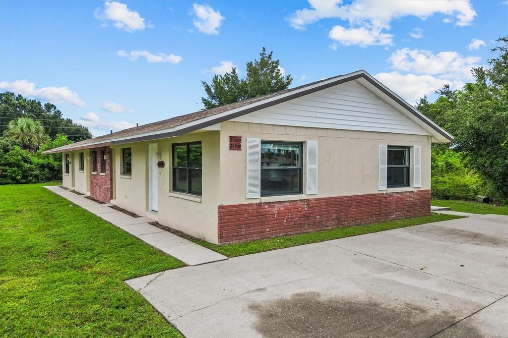 待售: $309,900 (4 贝兹, 0 浴室, 1820 平方英尺)