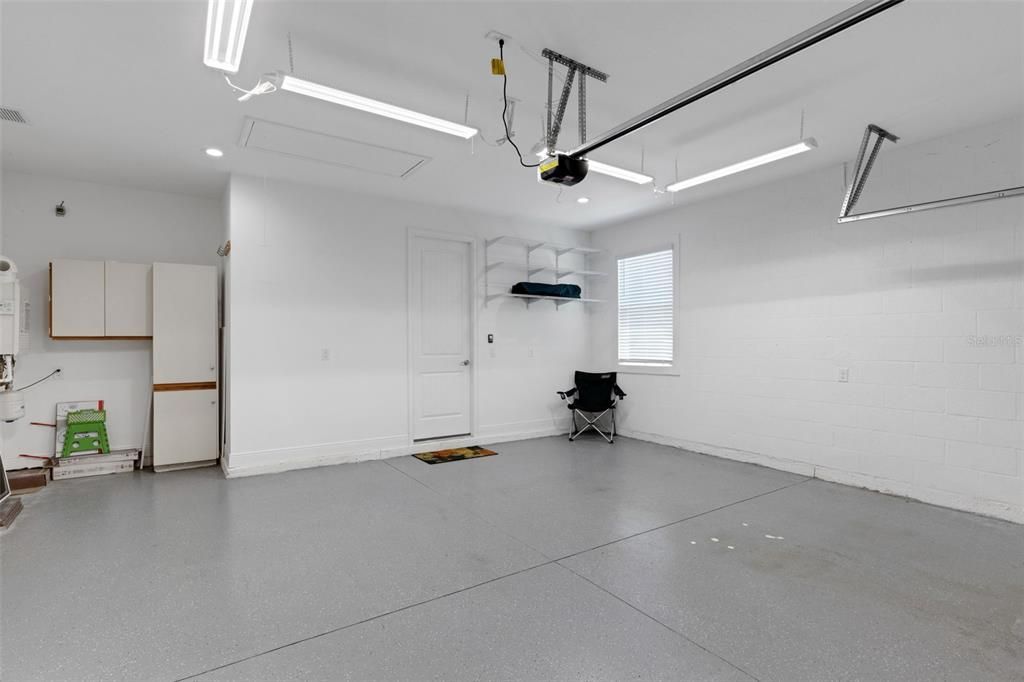 Под контрактом: $448,900 (2 спален, 2 ванн, 1677 Квадратных фут)