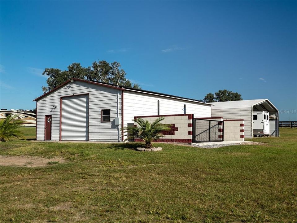 For Sale: $1,260,000 (2 beds, 1 baths, 2412 Square Feet)