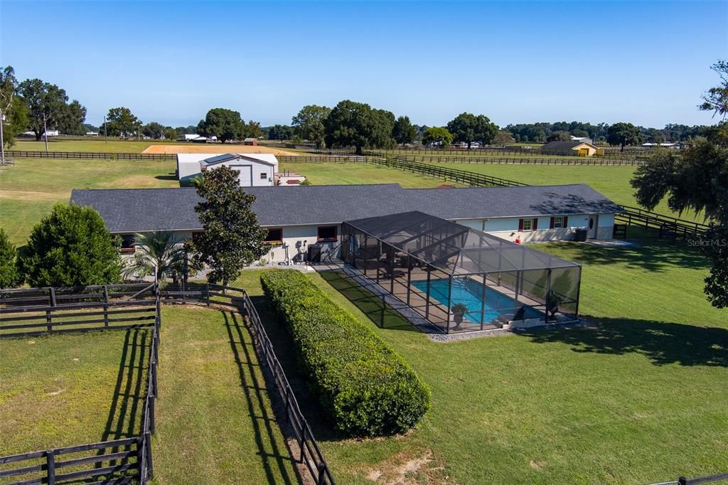 For Sale: $1,260,000 (2 beds, 1 baths, 2412 Square Feet)