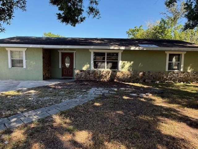 Recently Sold: $360,000 (3 beds, 2 baths, 1866 Square Feet)