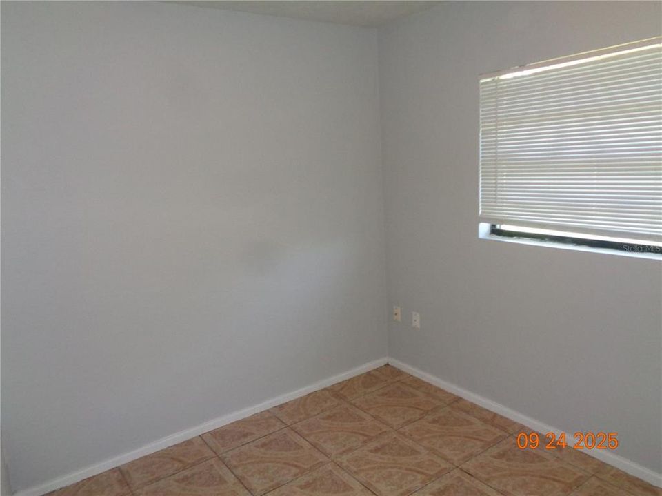 В аренду: $1,595 (3 спален, 1 ванн, 836 Квадратных фут)