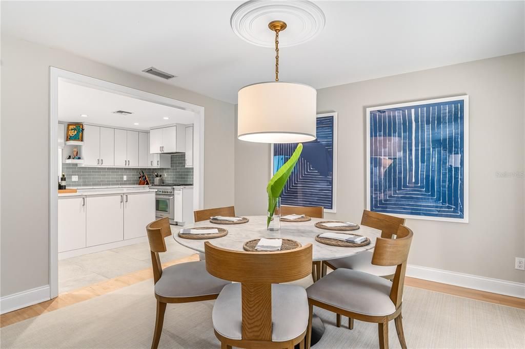 待售: $1,990,000 (4 贝兹, 4 浴室, 3515 平方英尺)