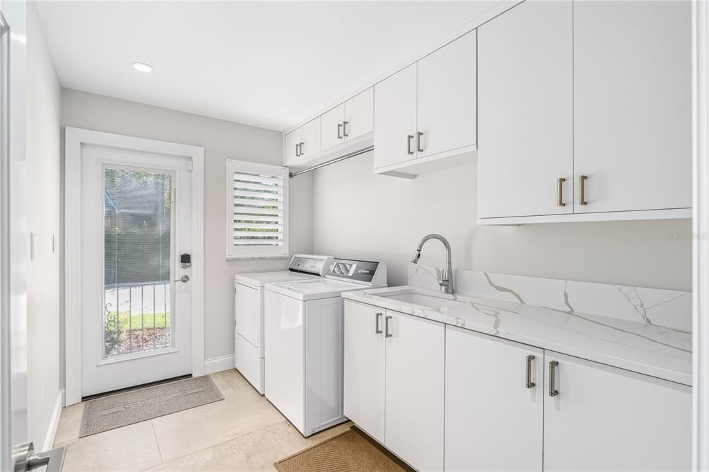 待售: $1,990,000 (4 贝兹, 4 浴室, 3515 平方英尺)