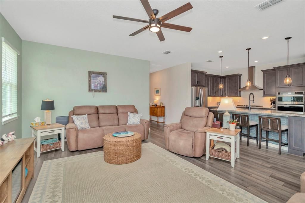 For Sale: $645,000 (3 beds, 2 baths, 2054 Square Feet)