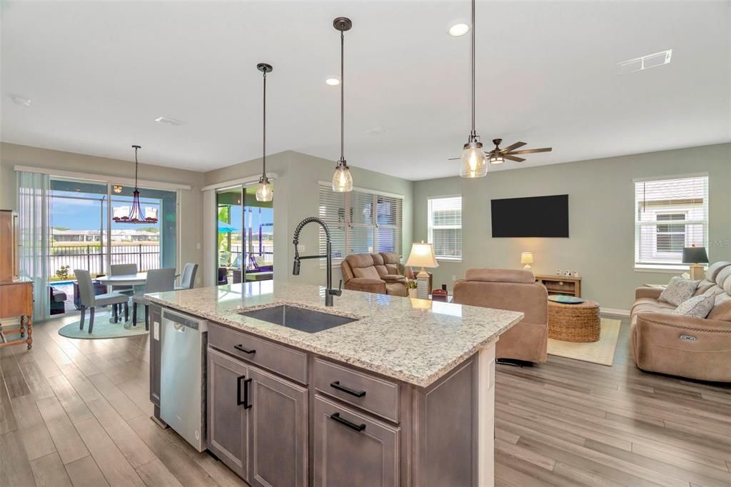 For Sale: $645,000 (3 beds, 2 baths, 2054 Square Feet)