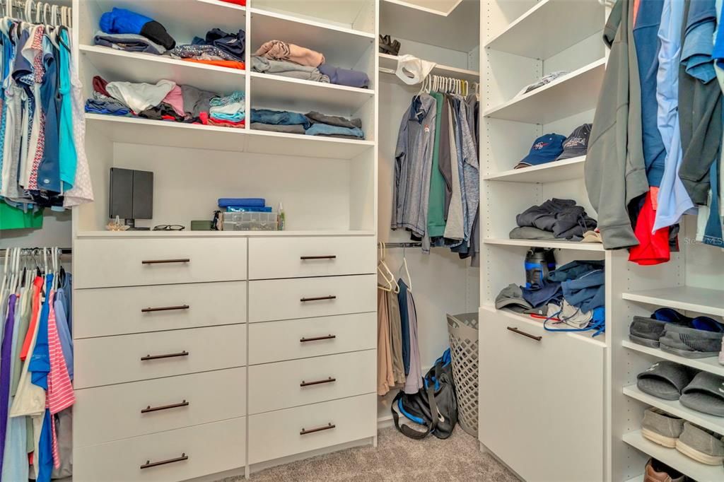 For Sale: $645,000 (3 beds, 2 baths, 2054 Square Feet)