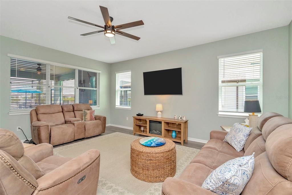 For Sale: $645,000 (3 beds, 2 baths, 2054 Square Feet)