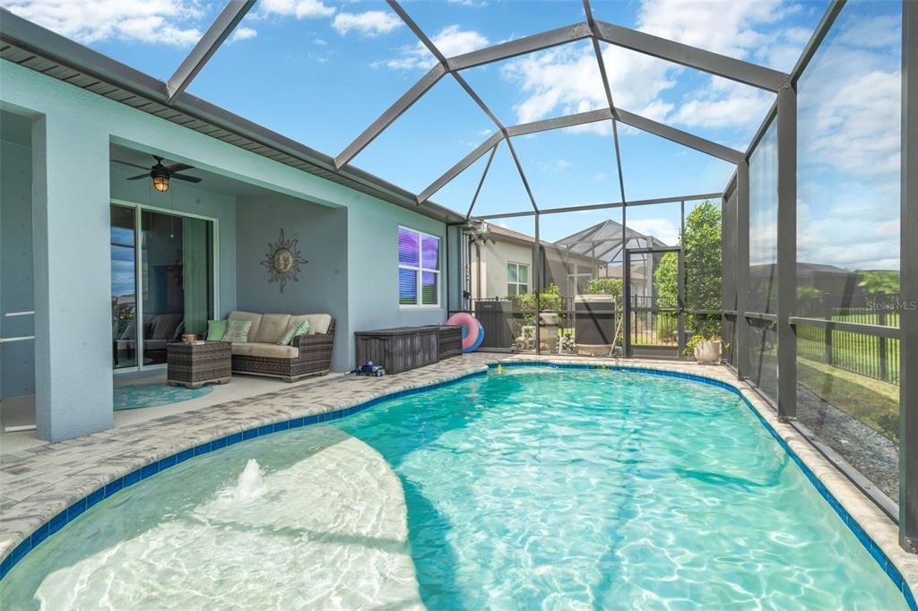 For Sale: $645,000 (3 beds, 2 baths, 2054 Square Feet)