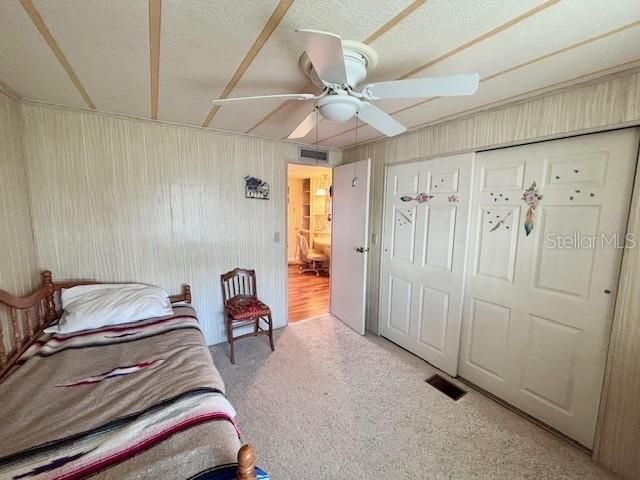 待售: $109,000 (2 贝兹, 2 浴室, 1370 平方英尺)