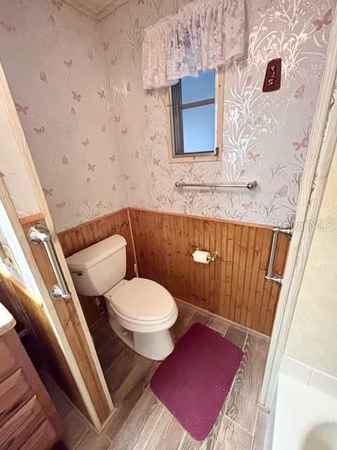 待售: $109,000 (2 贝兹, 2 浴室, 1370 平方英尺)