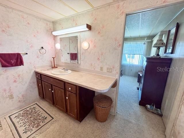 待售: $109,000 (2 贝兹, 2 浴室, 1370 平方英尺)