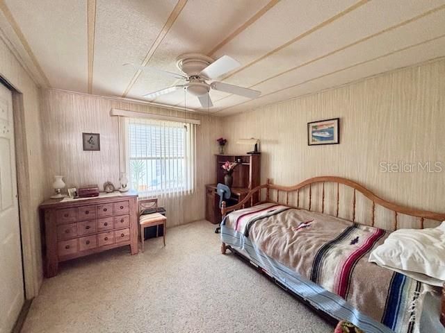 待售: $109,000 (2 贝兹, 2 浴室, 1370 平方英尺)