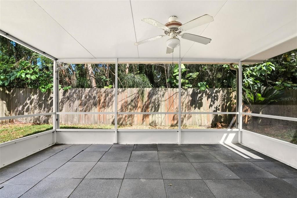 Active With Contract: $369,000 (3 beds, 2 baths, 1643 Square Feet)