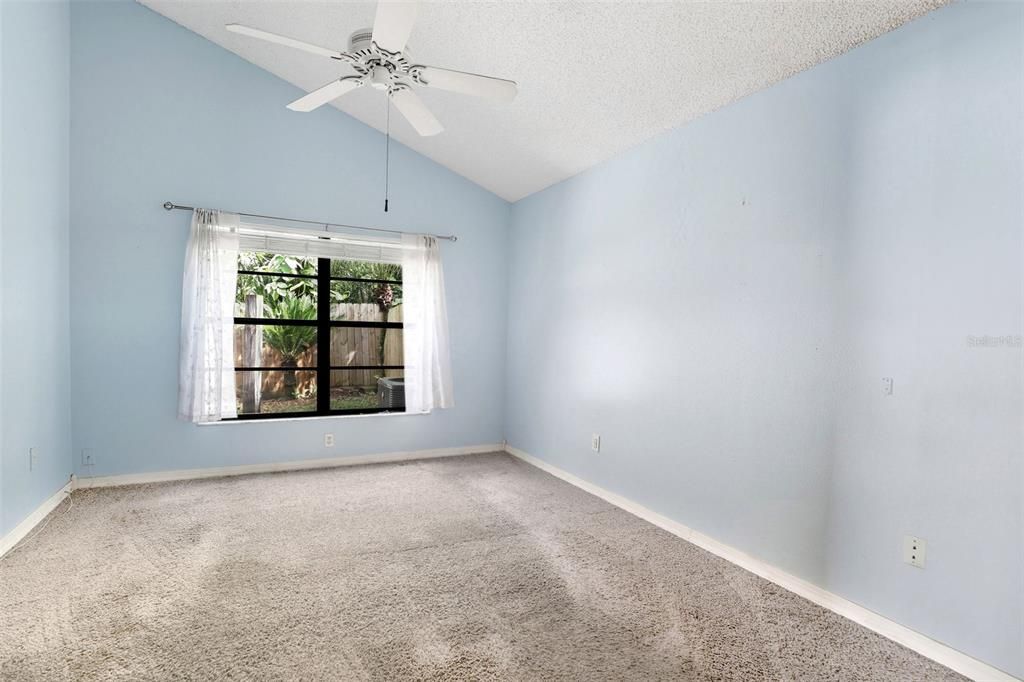 Active With Contract: $369,000 (3 beds, 2 baths, 1643 Square Feet)