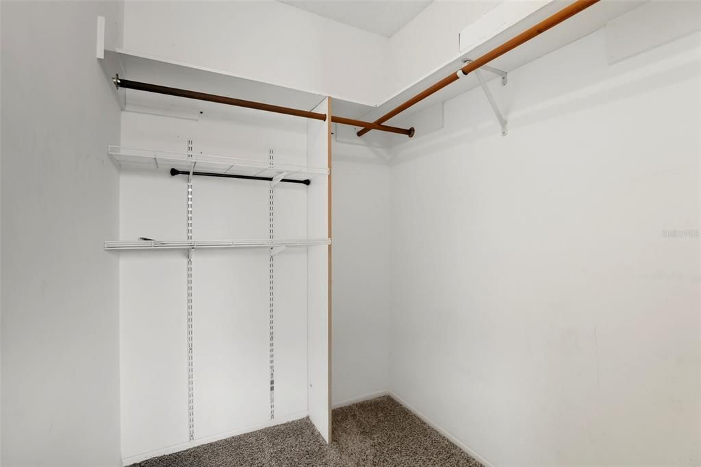 Active With Contract: $369,000 (3 beds, 2 baths, 1643 Square Feet)