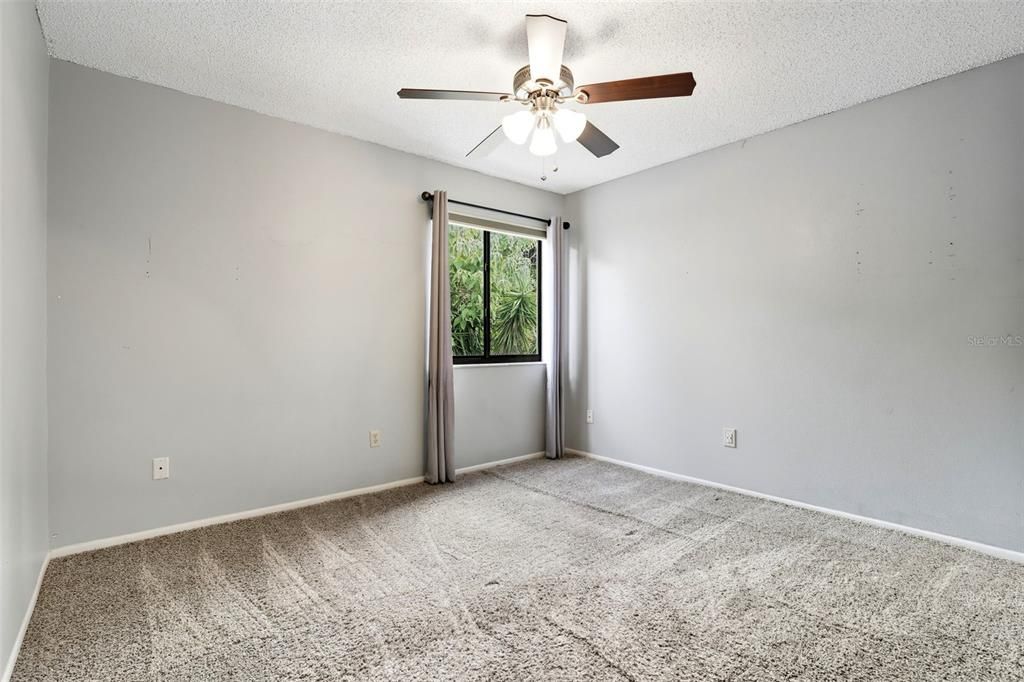Active With Contract: $369,000 (3 beds, 2 baths, 1643 Square Feet)
