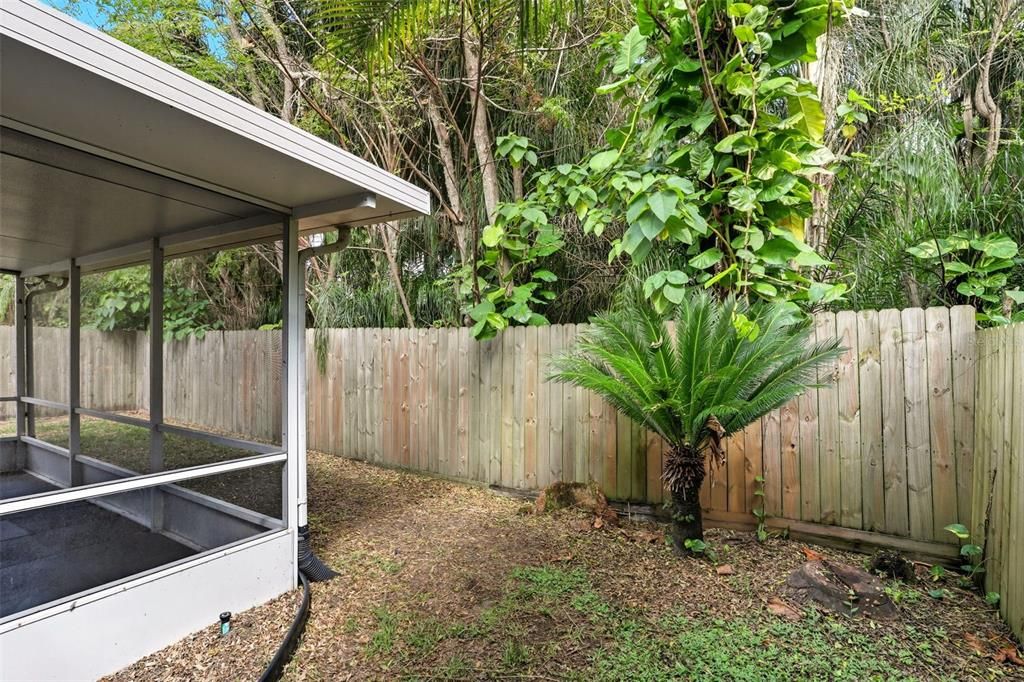 Active With Contract: $369,000 (3 beds, 2 baths, 1643 Square Feet)