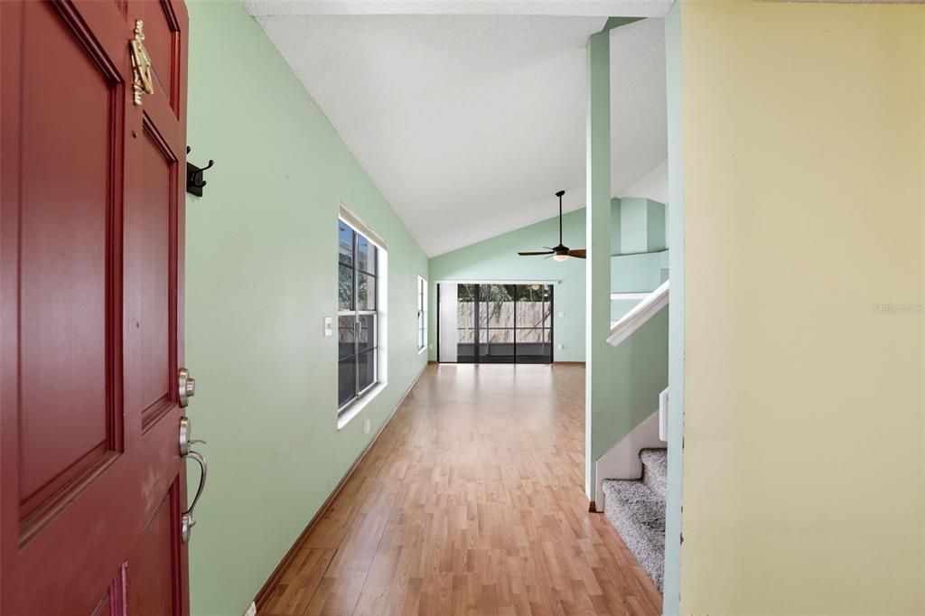 Active With Contract: $369,000 (3 beds, 2 baths, 1643 Square Feet)