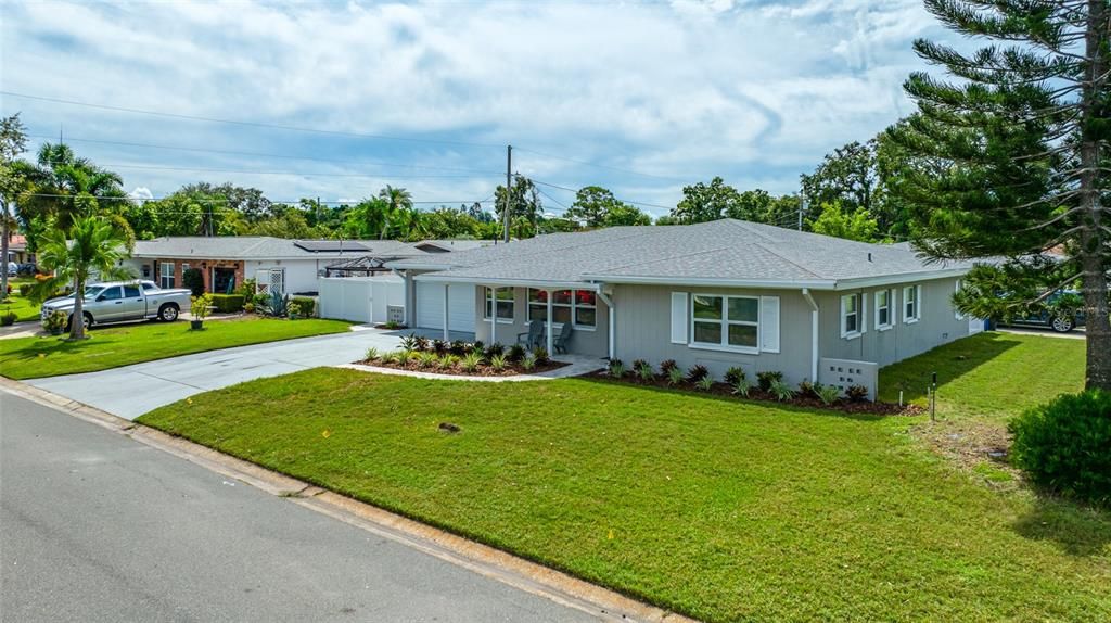 Под контрактом: $549,000 (4 спален, 3 ванн, 1832 Квадратных фут)